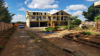 Vente Propriété 2 660m² 02 maisons F7 F4 Anosy Avaratra Madagascar