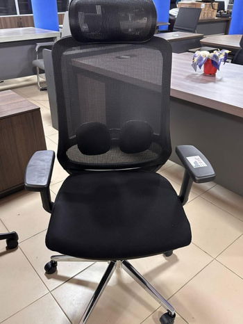 FAUTEUILS / TABLE BUREAU QUALITE DISPONIBLE Dakar S&eacute;n&eacute;gal