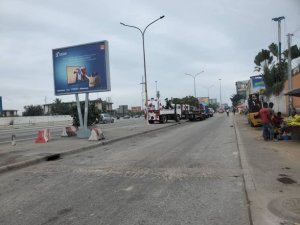 Abidjan-Zone4 rue lumière 1mn vge vente villa 840m2 Dakar Sénégal