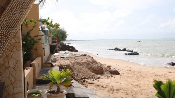 Villa 300 m² vente "pieds dans l'eau" Ngaparou Saly Portudal Sénégal
