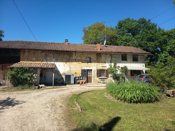 Villa moderne avec piscine