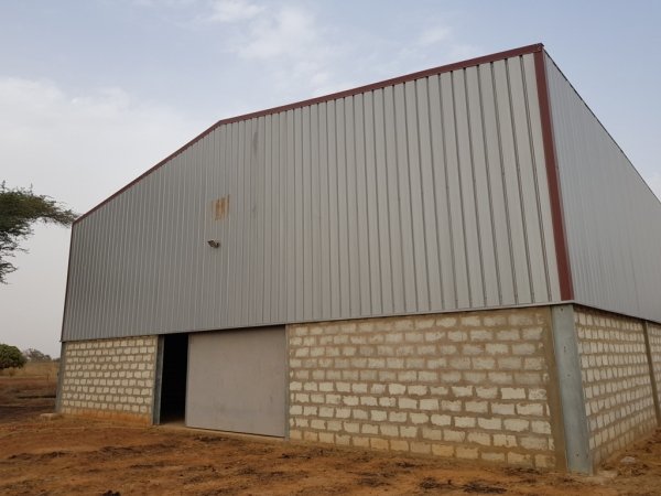 Hangar vente saly portudal près l'aéroport Diass Sénégal