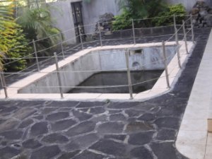 Un bassin filtrante à jet eau 