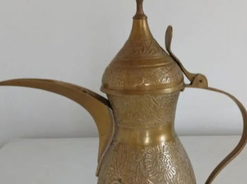 Annonce Ancienne cafetière Dallah antique moyen orient Turc laiton Bourseul