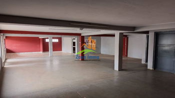 Location Local 160m² dans 1 enceinte BDR Andraharo Madagascar