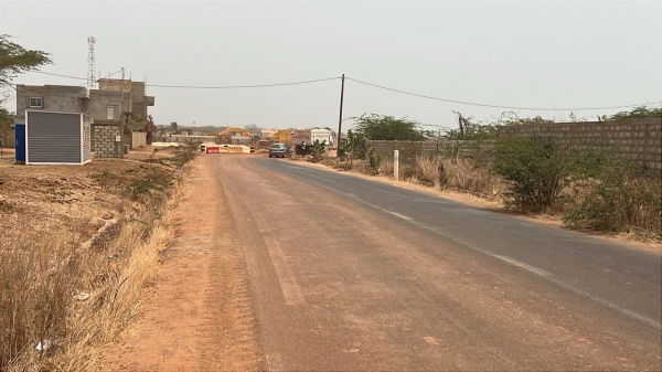 terrains 200 mètres carrés  à vendre à Ndayane