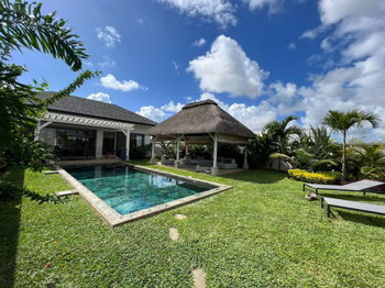 belle villa meublee revente dans domaine mahe baie Ile Maurice Baie