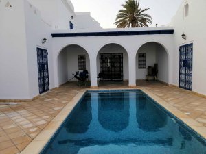 Location 1 jolie maison 3 suites située Zone touristique Midoun Djerba