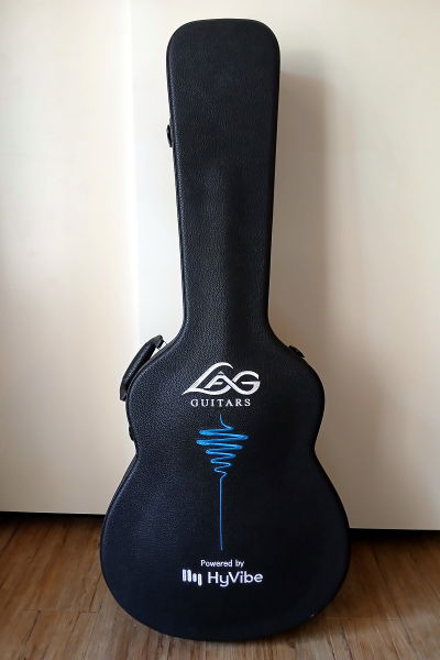 Guitare LAG