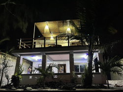 facade de nuit