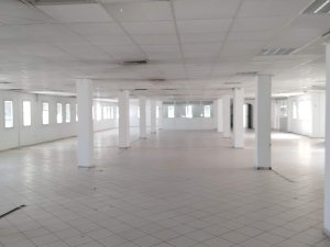 location Spacieux open space 1800 m² charguia 1 L&#039;Ariana Tunisie