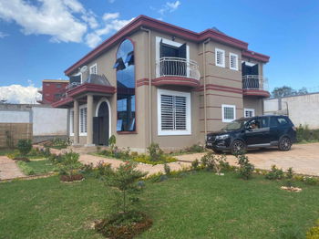 Vente Villa F5 NEUVE anosiala Ambohidratrimo Antanananrivo Antananarivo