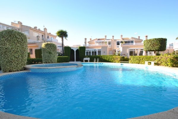 Vente Playa flamenca rez jardin 65 m2 2 ch 1sdb jardin piscines parking