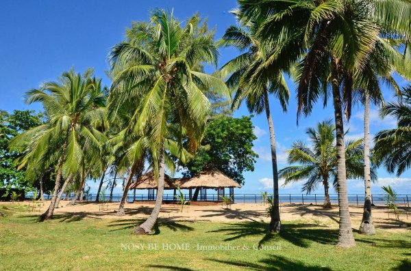 Vente Magnifique propriété 11 500m² plage Ile Nosy Be Madagascar