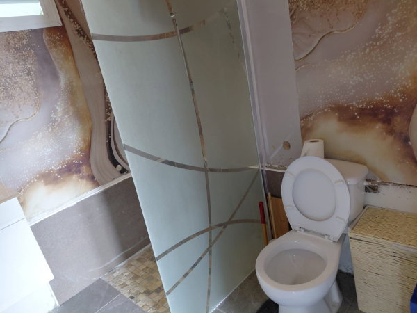 Bungalow blanc de Frégate en Location saisonnière.