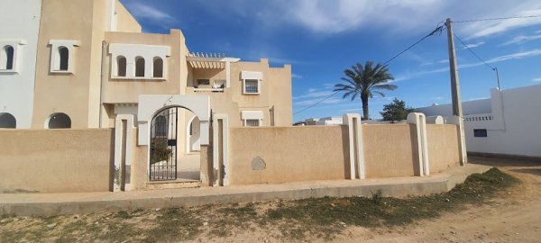 Location Villa s+3 rez-de-chaussée Djerba Tunisie