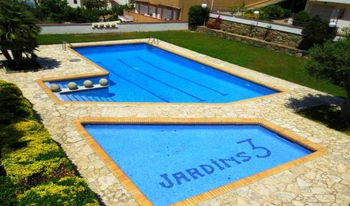 Location vacances Appartement Els JARDINS 3 ROSES Climatisé Piscine 4p