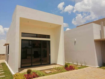 Vente Magnifique villa complètement neuve Iavoloha Ambohibao Antananarivo
