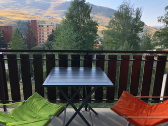 Balcon plein ouest vu sur les pistes