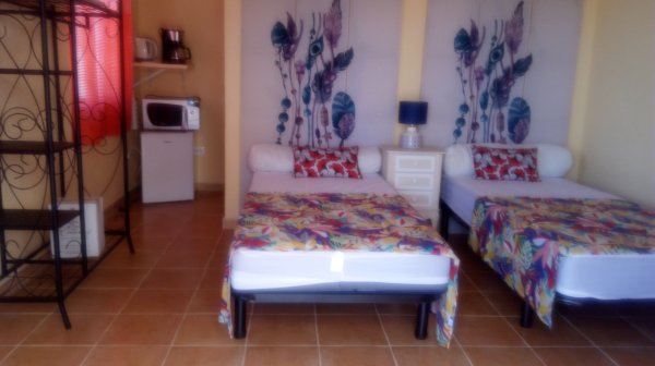 Location chambre indépendante dans villa vue mer Moncarapacho Portugal