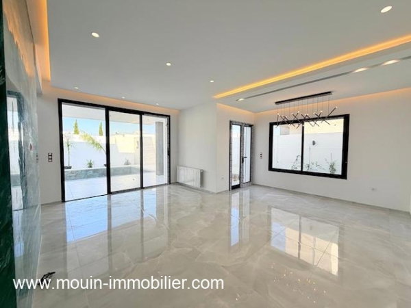 Villa avec piscine S+5 à vendre à Hammamet Nord
