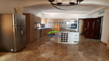 Location Propriété 1 200m² 2 villas F6 F4 Ivandry Madagascar