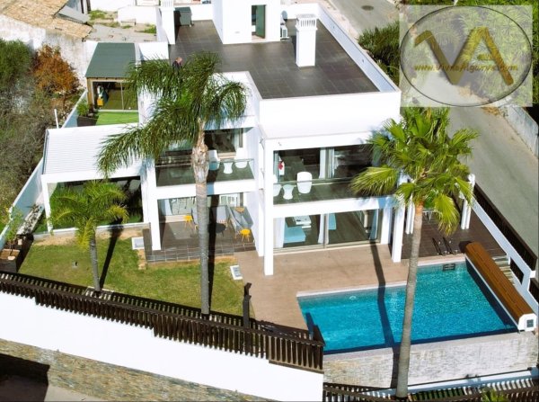 VUE MER Villa 8 chambres Piscine débordement chauffée Loulé Algarve Portugal