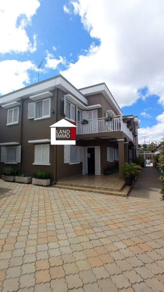 Location 1 villa étage f4 Antananarivo Madagascar