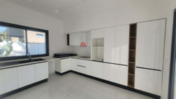 Piscine / Hall / Cuisine