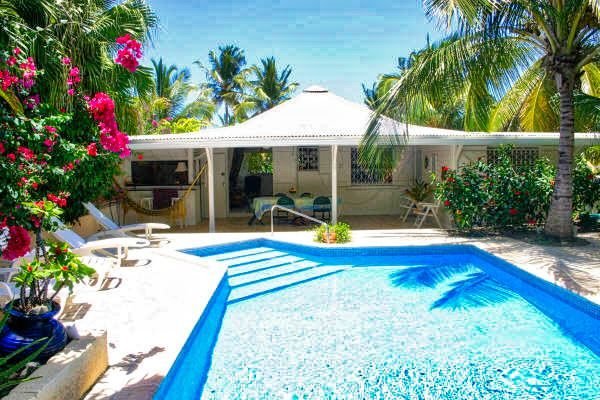 Location villa KAZ BAR pour 4 personnes piscine privative Guadeloupe