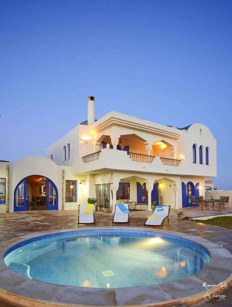 Vente villa emplacement exceptionnel vue mer 180&deg Djerba Tunisie