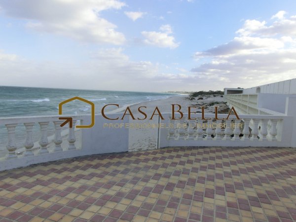 Location 1 bel appartement pieds dans l'eau chott mariem Sousse Tunisie