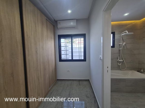 villa S+3 avec piscine proche de la polyclinique de hammamet