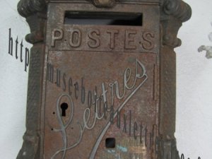 boite aux lettres ancienne ptt facteur poste Senlis Oise
