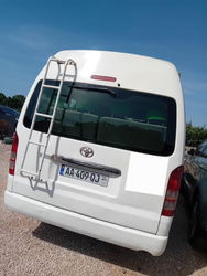 Location de mini bus Hiace