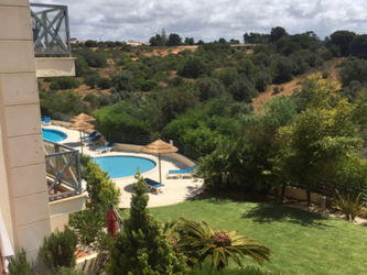Jardin et piscine