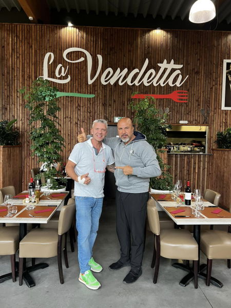 M.Qissi à la pizzéria Vendetta à Bertrix