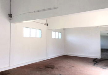 1er bâtiment  de 230m2