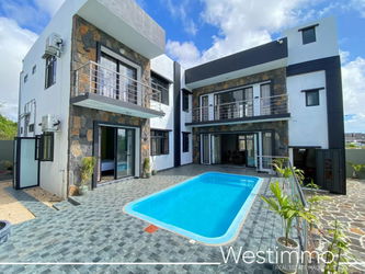 GRAND BAIE - Location long terme appartement dans maison neuve avec piscine