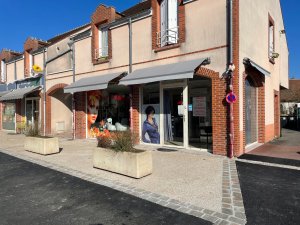 Annonce fonds commerce vends fond commerce coiffure Ménestreau-en-Villette