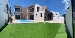 villa piscine et jardin privée