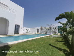 PISCINE ET JARDIN