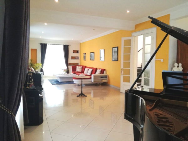 Salon
