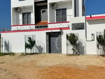 Vente Villa R+1 saly Saly Portudal Sénégal