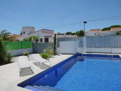jardin avec piscine