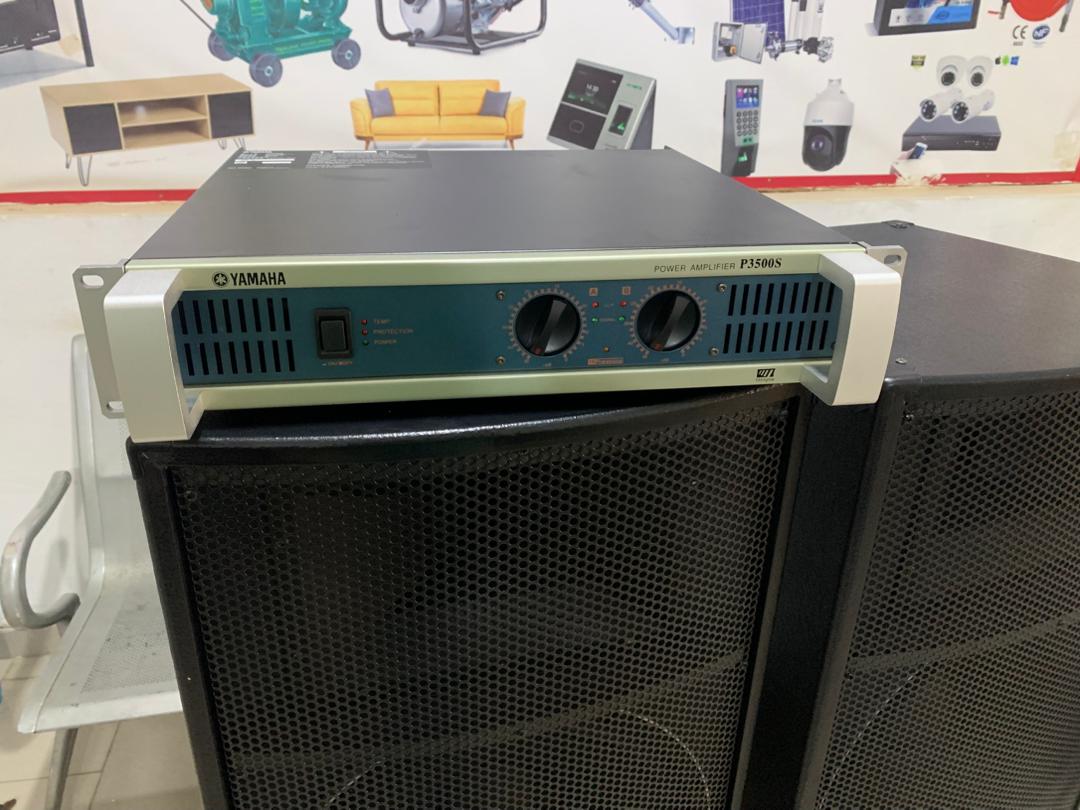 AMPLIFICATEUR