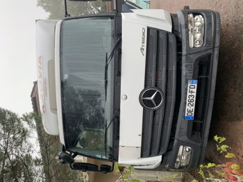 CAMION MERCEDES ATEGO Tresses Gironde