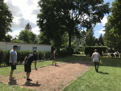 La pétanque au camping de la Marlière