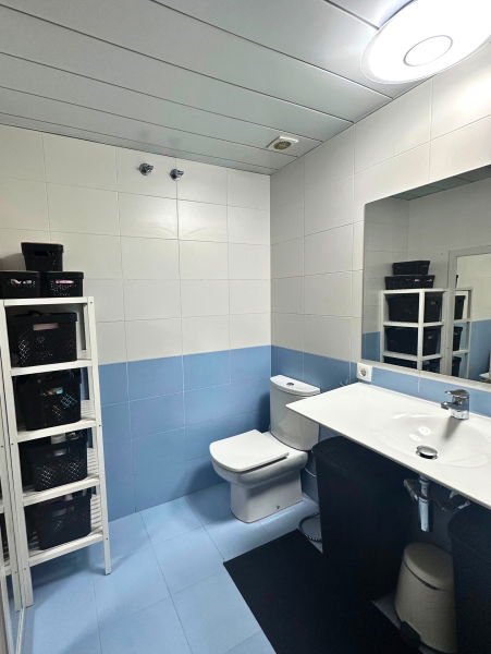 Appartement moderne avec terrasse, piscine et parking à 5 minutes de la plage