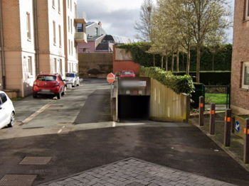 Location Parking emplacement intérieur 100 m gare Braine l&#039;Alleud